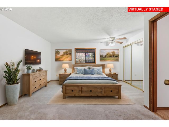 1596 Nw RIVERVIEW Ave, Gresham, OR 97030