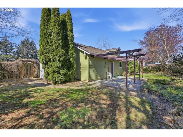 1596 Nw RIVERVIEW Ave, Gresham, OR 97030