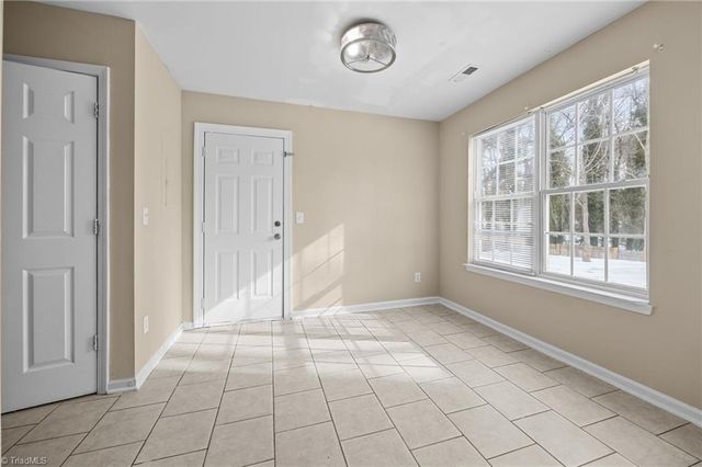 3800 Thornaby Circle, Winston-salem, NC 27107