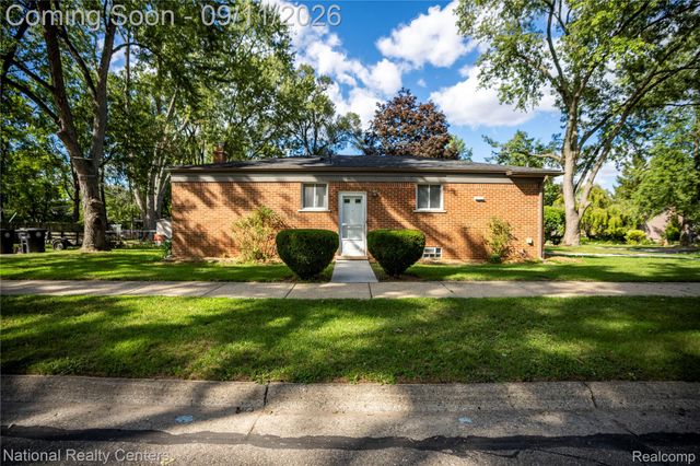 9001 Fremont Street, Livonia, MI 48150