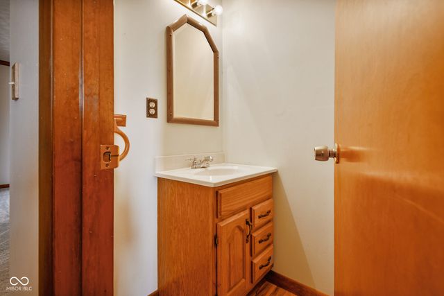 9166 W CO RD 50 N, Greensburg, IN 47240