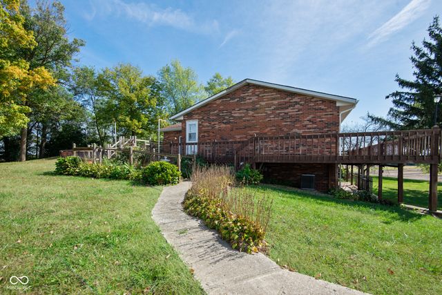 9166 W CO RD 50 N, Greensburg, IN 47240