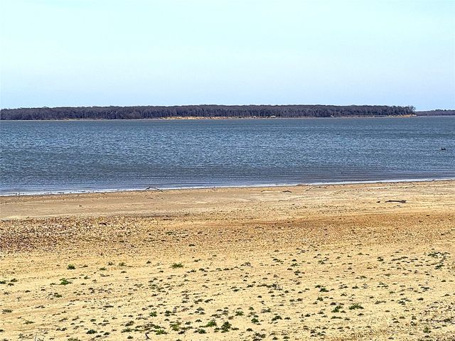 8437 Edgewater Drive, Kemp, TX 75143