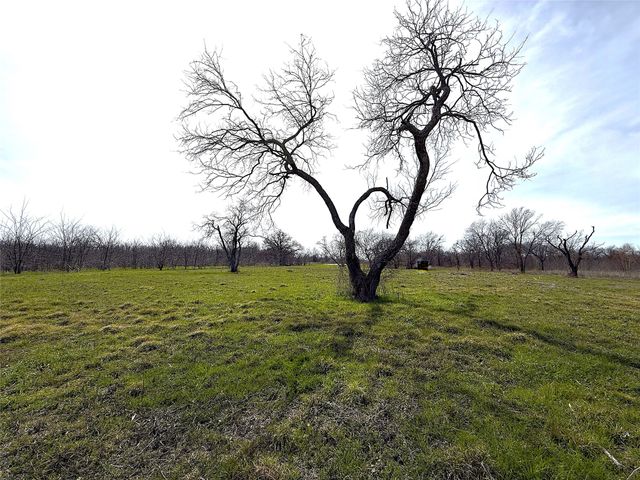 8437 Edgewater Drive, Kemp, TX 75143