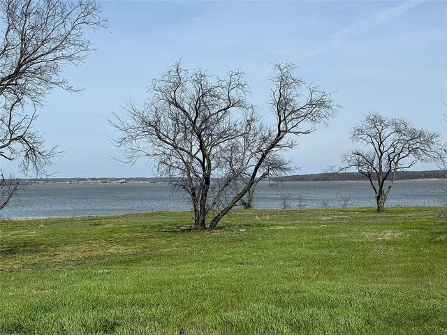 8437 Edgewater Drive, Kemp, TX 75143