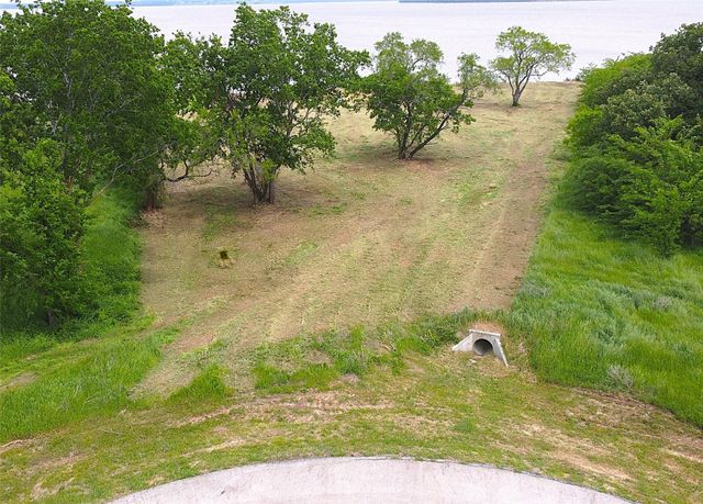 8437 Edgewater Drive, Kemp, TX 75143