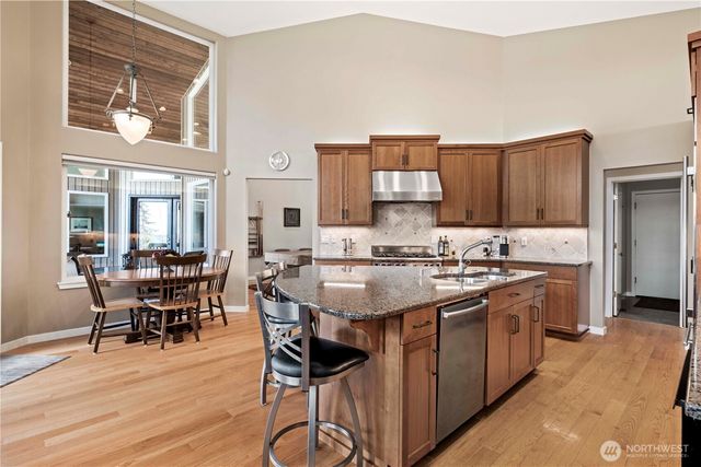 109 211th Place NE, Sammamish, WA 98074