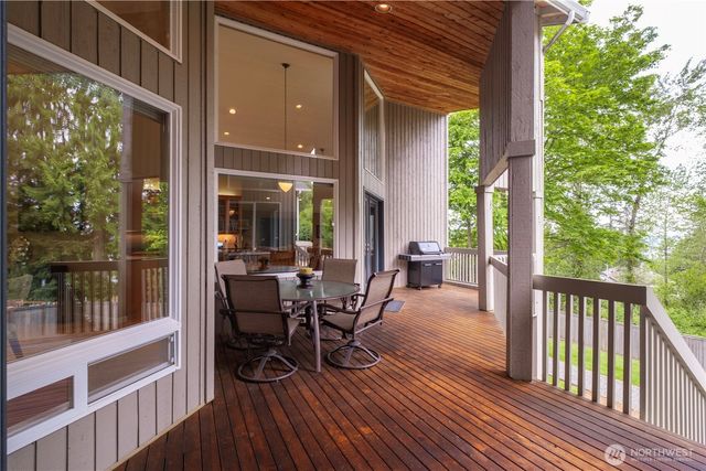 109 211th Place NE, Sammamish, WA 98074