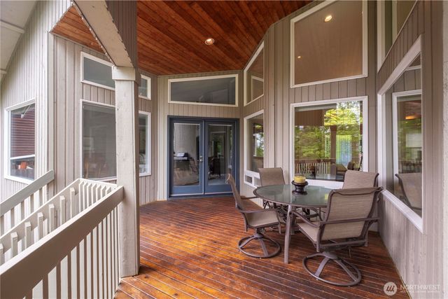 109 211th Place NE, Sammamish, WA 98074