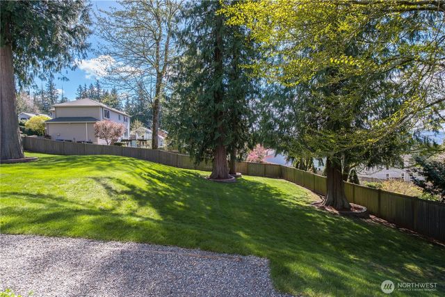 109 211th Place NE, Sammamish, WA 98074
