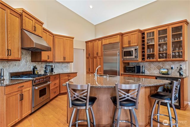 109 211th Place NE, Sammamish, WA 98074