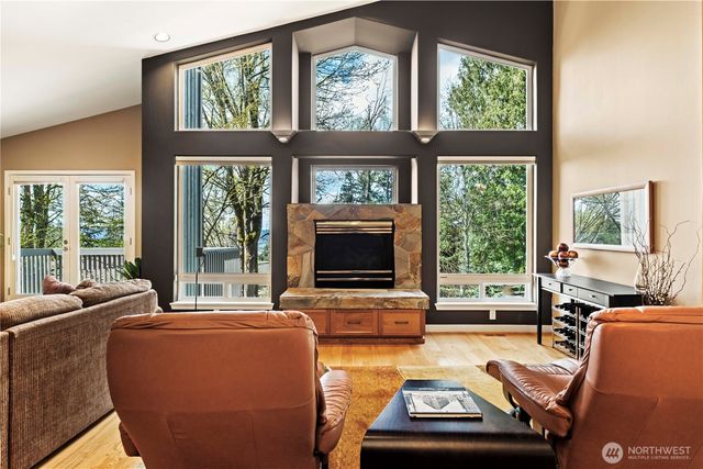 109 211th Place NE, Sammamish, WA 98074