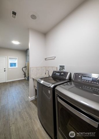 8216 Snohomish Road, Blaine, WA 98230