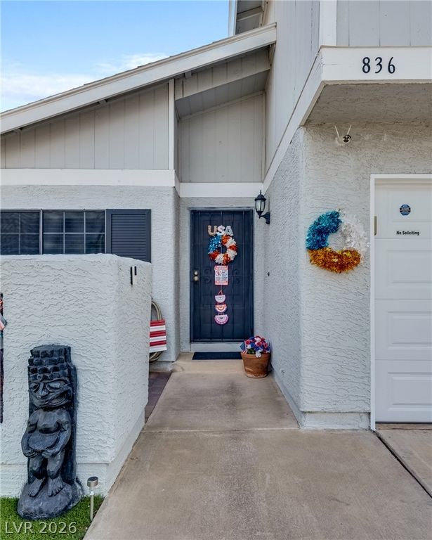 836 Vermillion Drive, Henderson, NV 89002 — photo 4