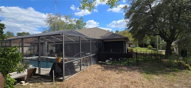 27 Grass Street, Homosassa, FL 34446