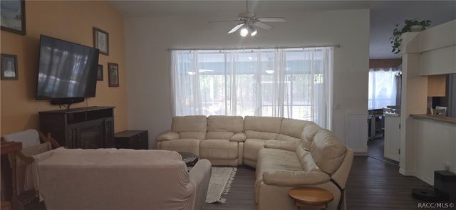 27 Grass Street, Homosassa, FL 34446