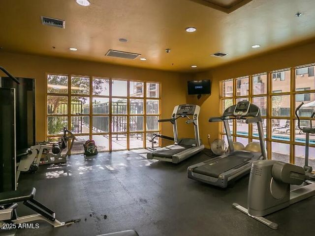 2302 N CENTRAL Avenue 207, Phoenix, AZ 85004