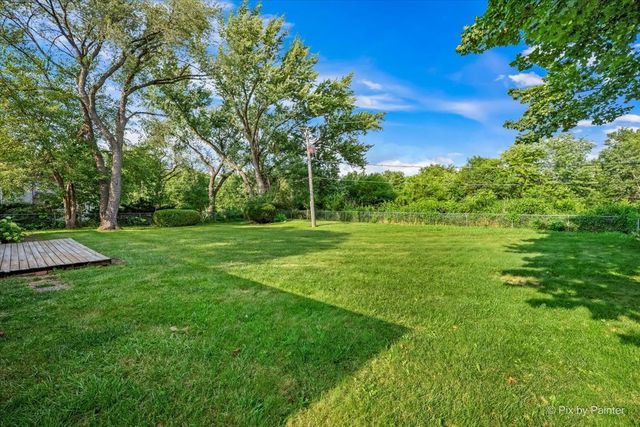 136 Scott Drive, East Dundee, IL 60118