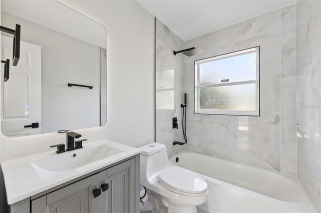 2401 DAFFADIL TERRACE, Sanford, FL 32771