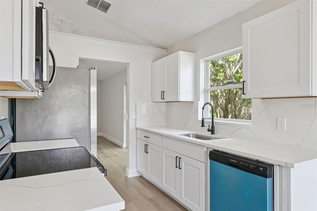 2401 DAFFADIL TERRACE, Sanford, FL 32771