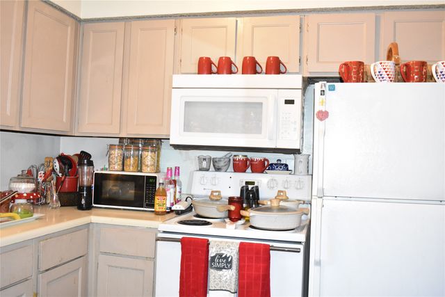 5335 Bent Tree Forest Drive 102, Dallas, TX 75248