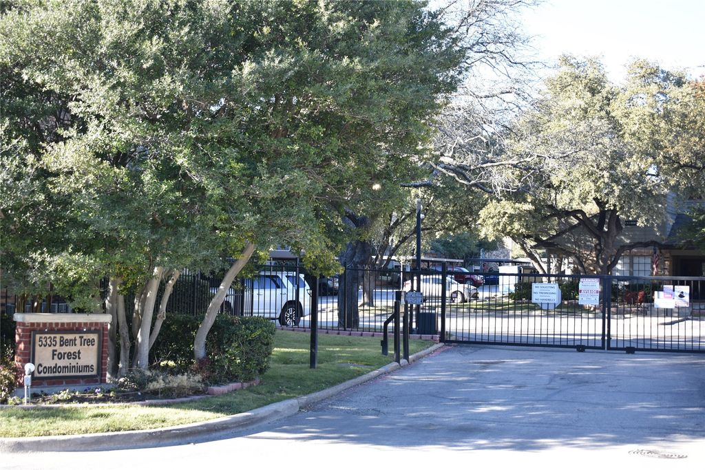 5335 Bent Tree Forest Drive 102, Dallas, TX 75248