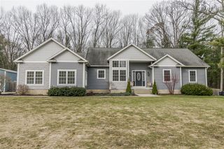 6691 E Point Drive, Fruitport, MI 49415