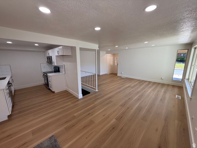 924 S 1213 E, Fruit Heights, UT 84037