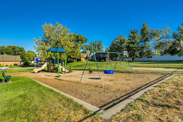 924 S 1213 E, Fruit Heights, UT 84037