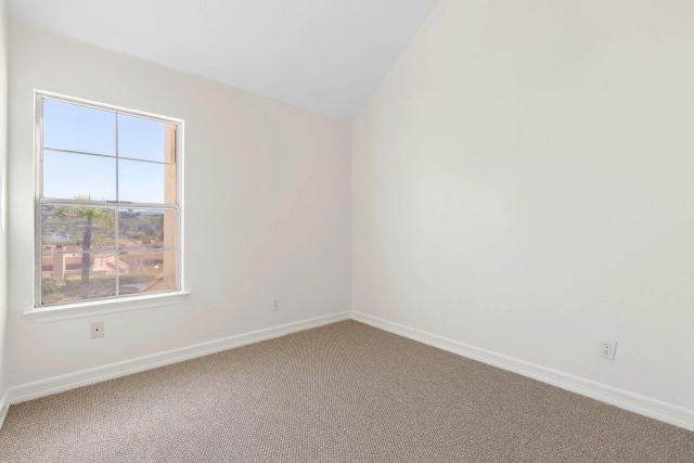 12010 Calle De Montana 301, El Cajon, CA 92019