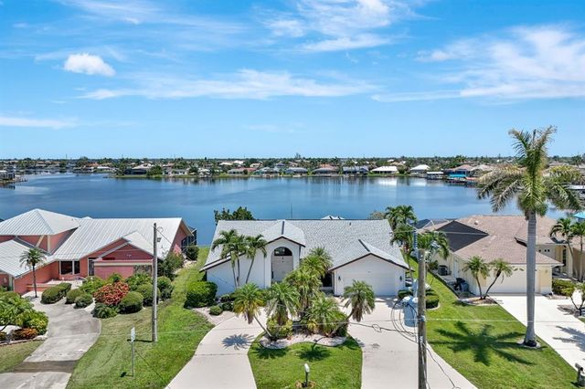 421 SW 51ST TERRACE, Cape Coral, FL 33914