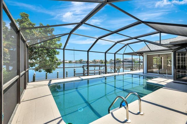 421 SW 51ST TERRACE, Cape Coral, FL 33914