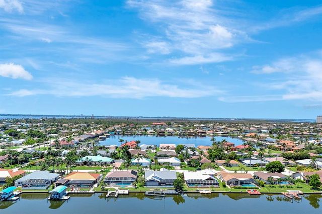 421 SW 51ST TERRACE, Cape Coral, FL 33914