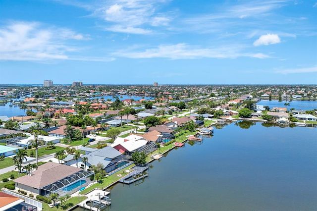 421 SW 51ST TERRACE, Cape Coral, FL 33914