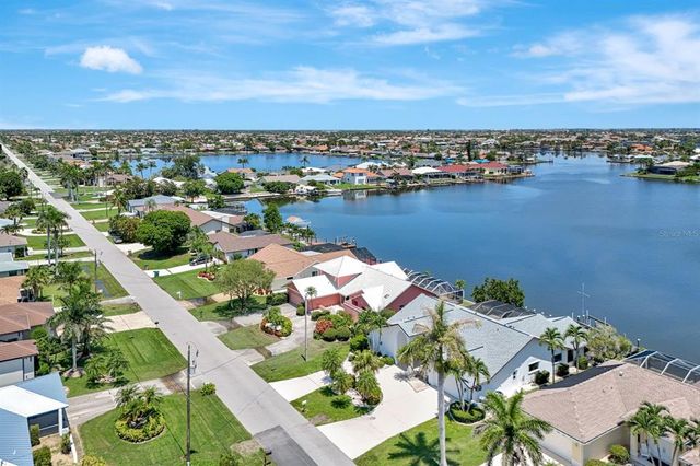 421 SW 51ST TERRACE, Cape Coral, FL 33914