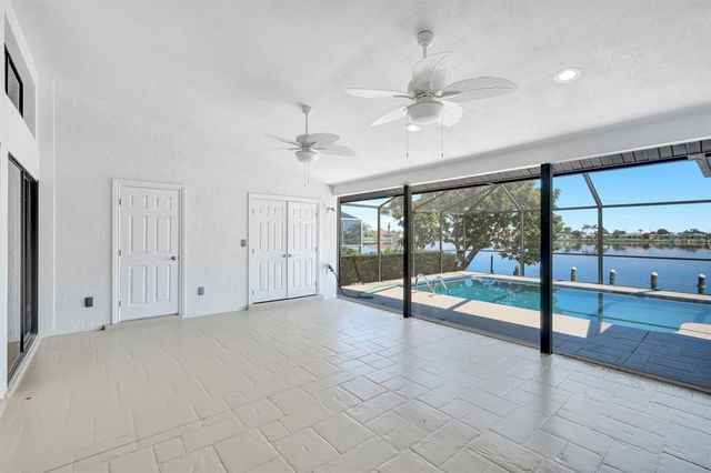 421 SW 51ST TERRACE, Cape Coral, FL 33914