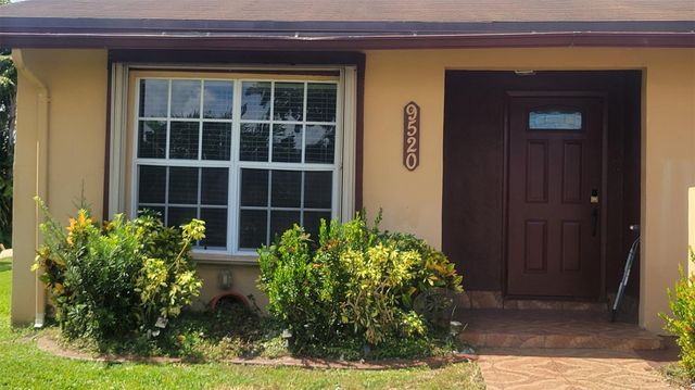 9520 W Daffodil Lane, Miramar, FL 33025