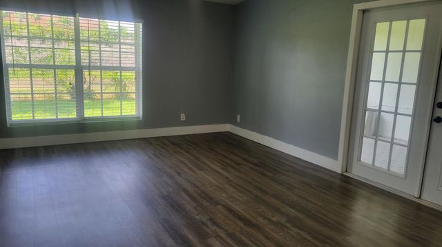 9520 W Daffodil Lane, Miramar, FL 33025