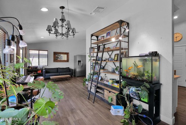 410 S JAY Street, Chandler, AZ 85225