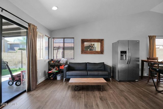 410 S JAY Street, Chandler, AZ 85225