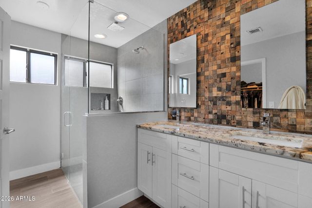 410 S JAY Street, Chandler, AZ 85225