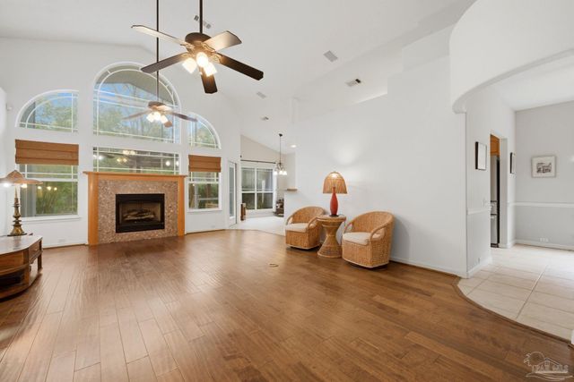 9915 Rail Cir, Pensacola, FL 32507