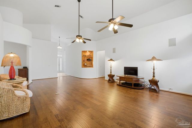 9915 Rail Cir, Pensacola, FL 32507