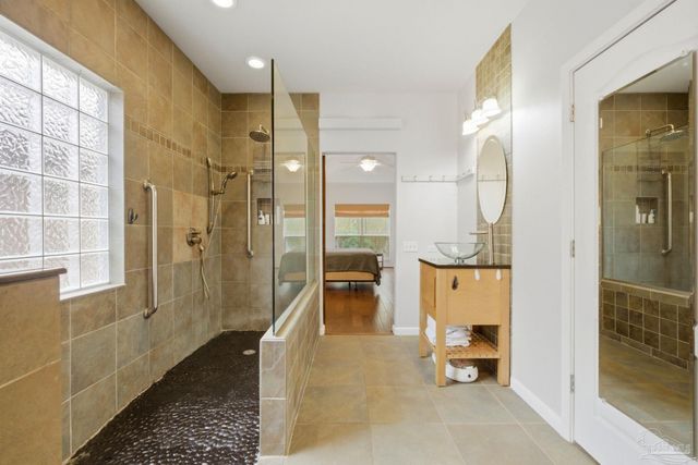 9915 Rail Cir, Pensacola, FL 32507