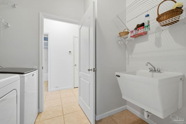 9915 Rail Cir, Pensacola, FL 32507