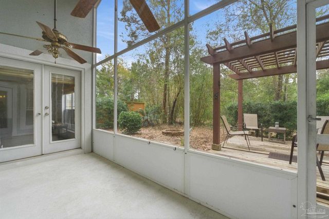 9915 Rail Cir, Pensacola, FL 32507