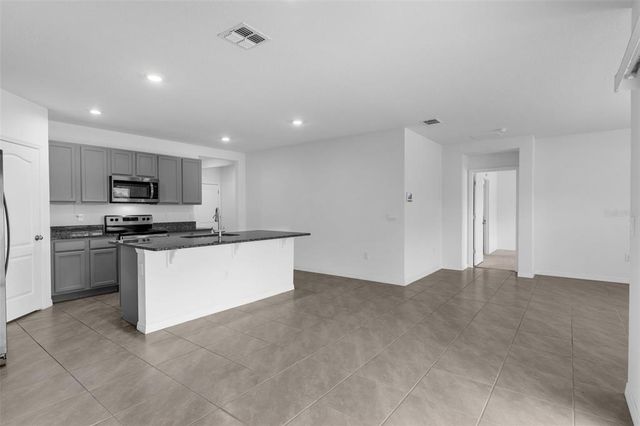 3667 SUNGROVE CIRCLE, Sanford, FL 32771