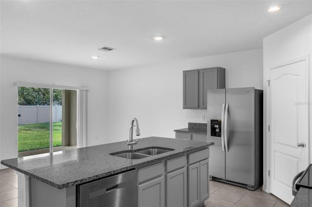 3667 SUNGROVE CIRCLE, Sanford, FL 32771