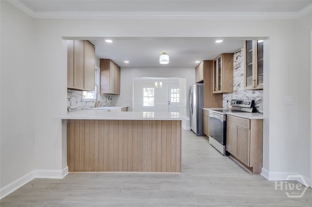 2110 E 56th Street, Savannah, GA 31406