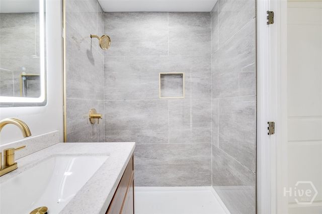 2110 E 56th Street, Savannah, GA 31406